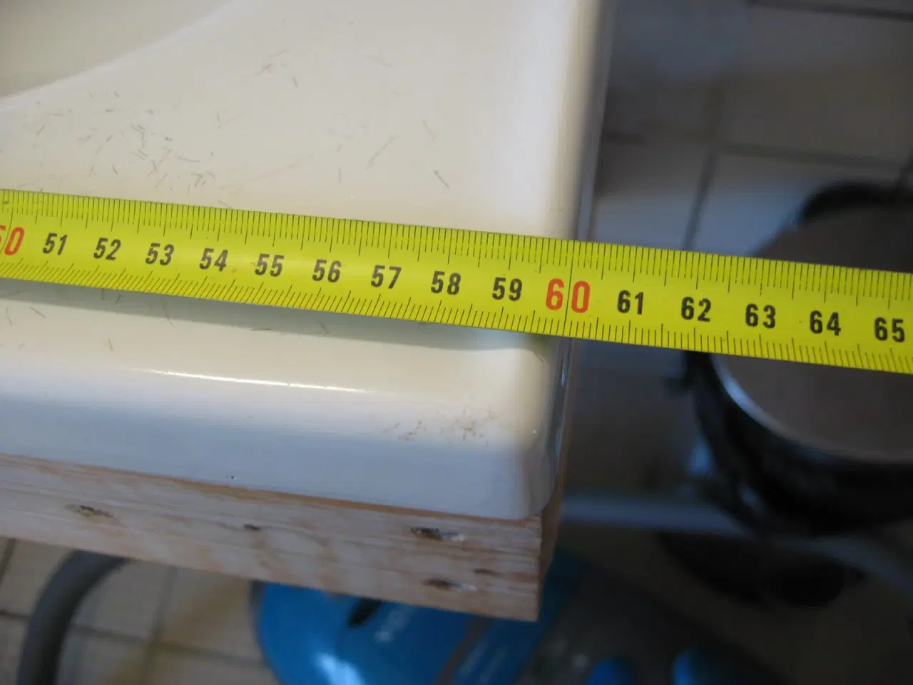 Billede 3 - Håndvask 60x47,5cm til at sætte over et skab