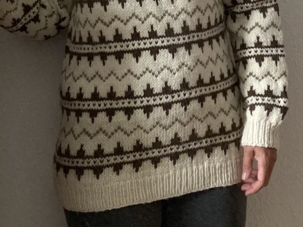 Billede 2 - Retro sweater hjemmestrik 100% ren uld. Dame