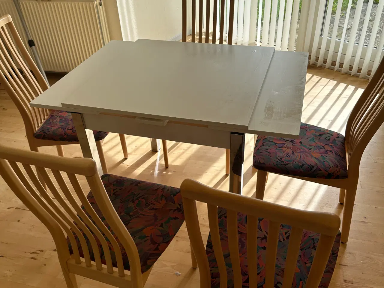 Billede 2 - Kvadratisk spisebord 