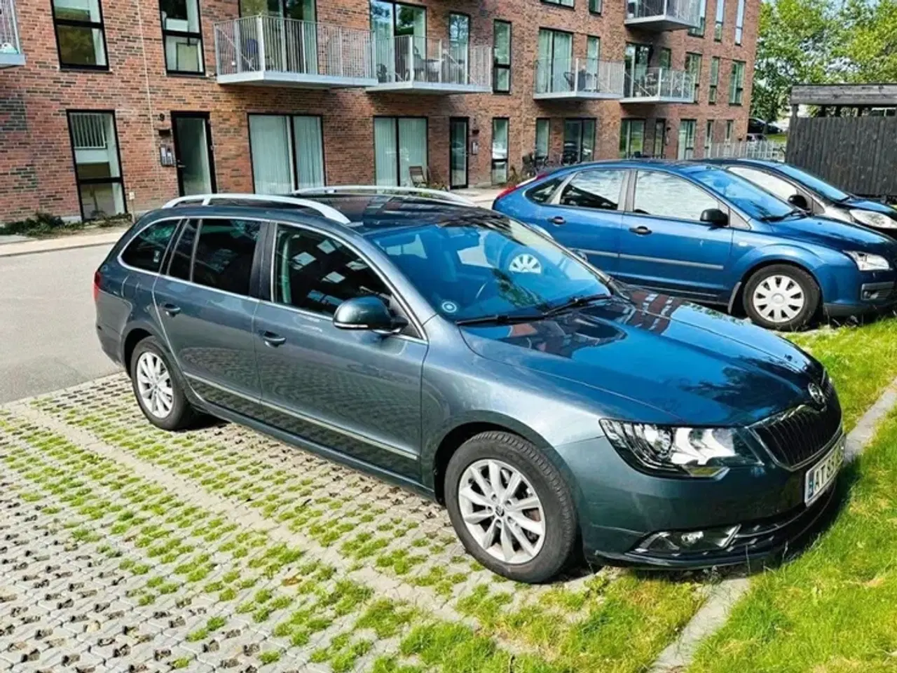 Billede 1 - Skoda Superb 2,0 TDi 140 Elegance Combi DSG