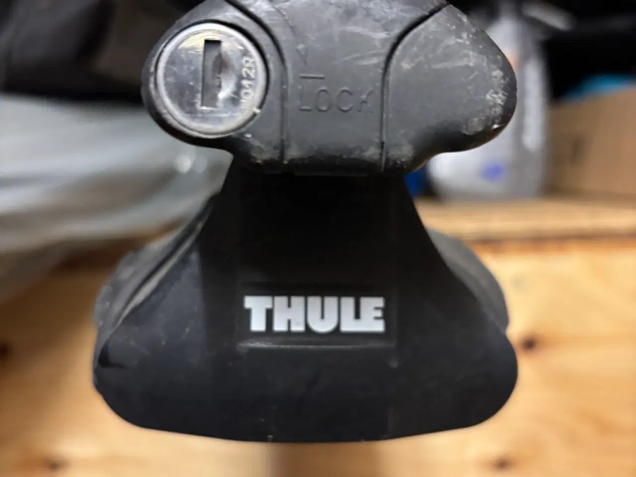 Billede 2 - Tagbøjler, THULE til biler med rails