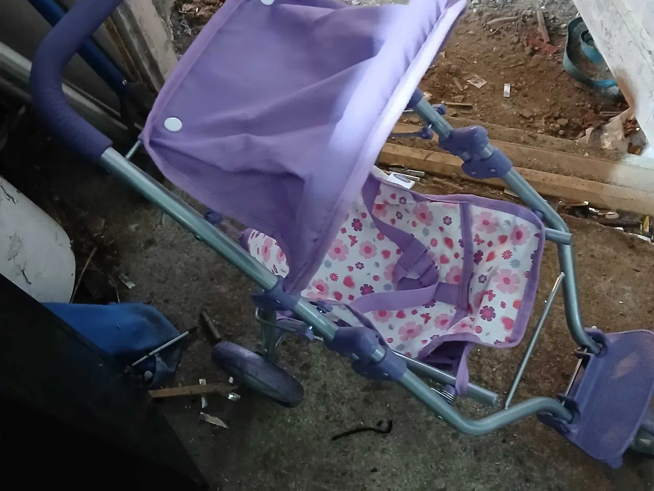 Billede 1 - klapvogn til dukker