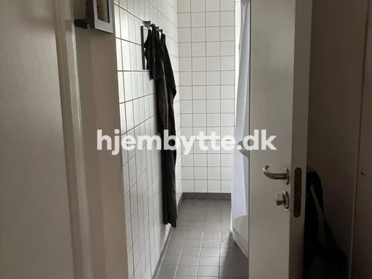 Billede 4 - Hjembytte - RolfsPlads