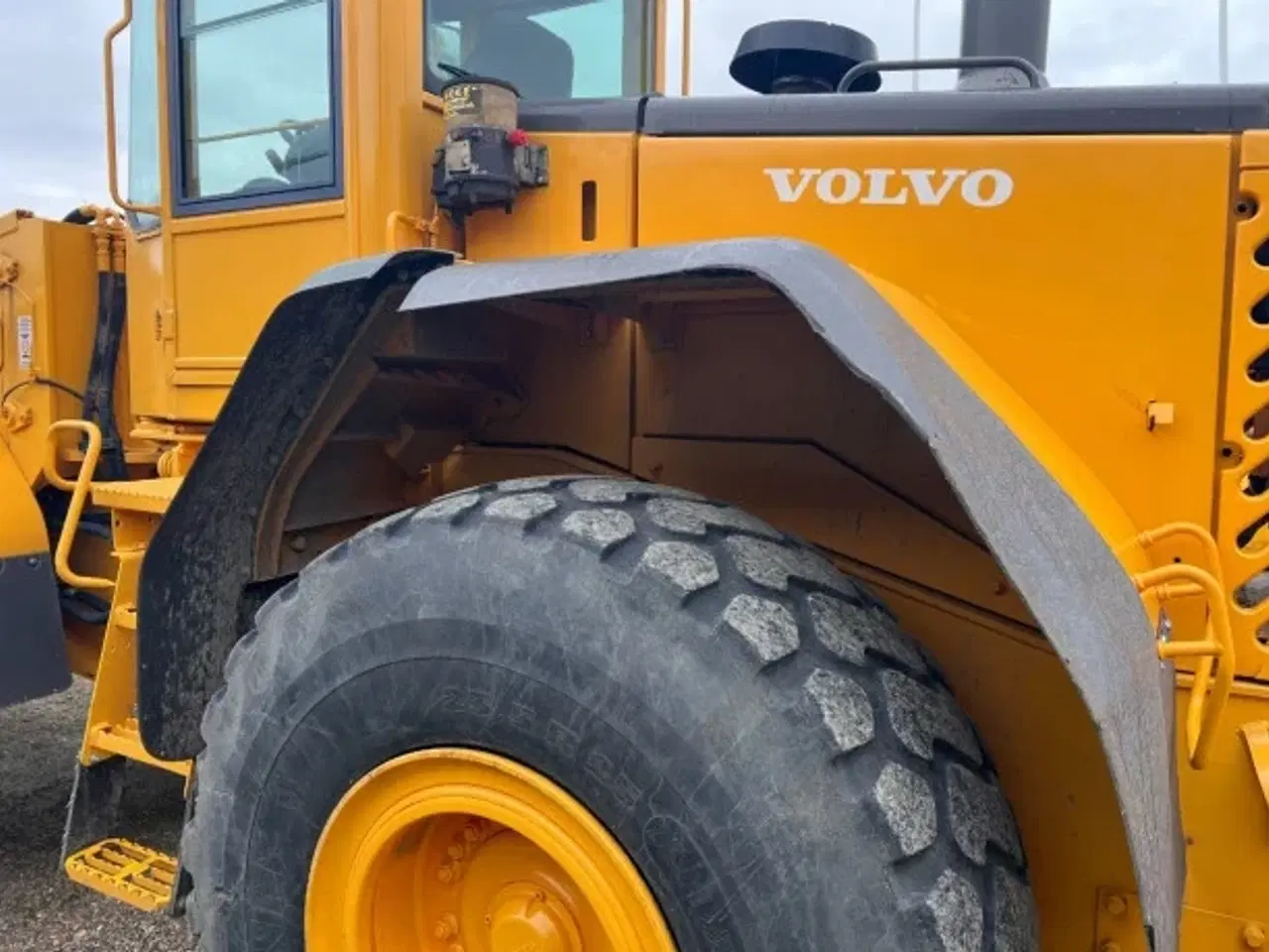 Billede 7 - Volvo L120E - Yderst velholdt / Vægt, lang bom og CDC styring