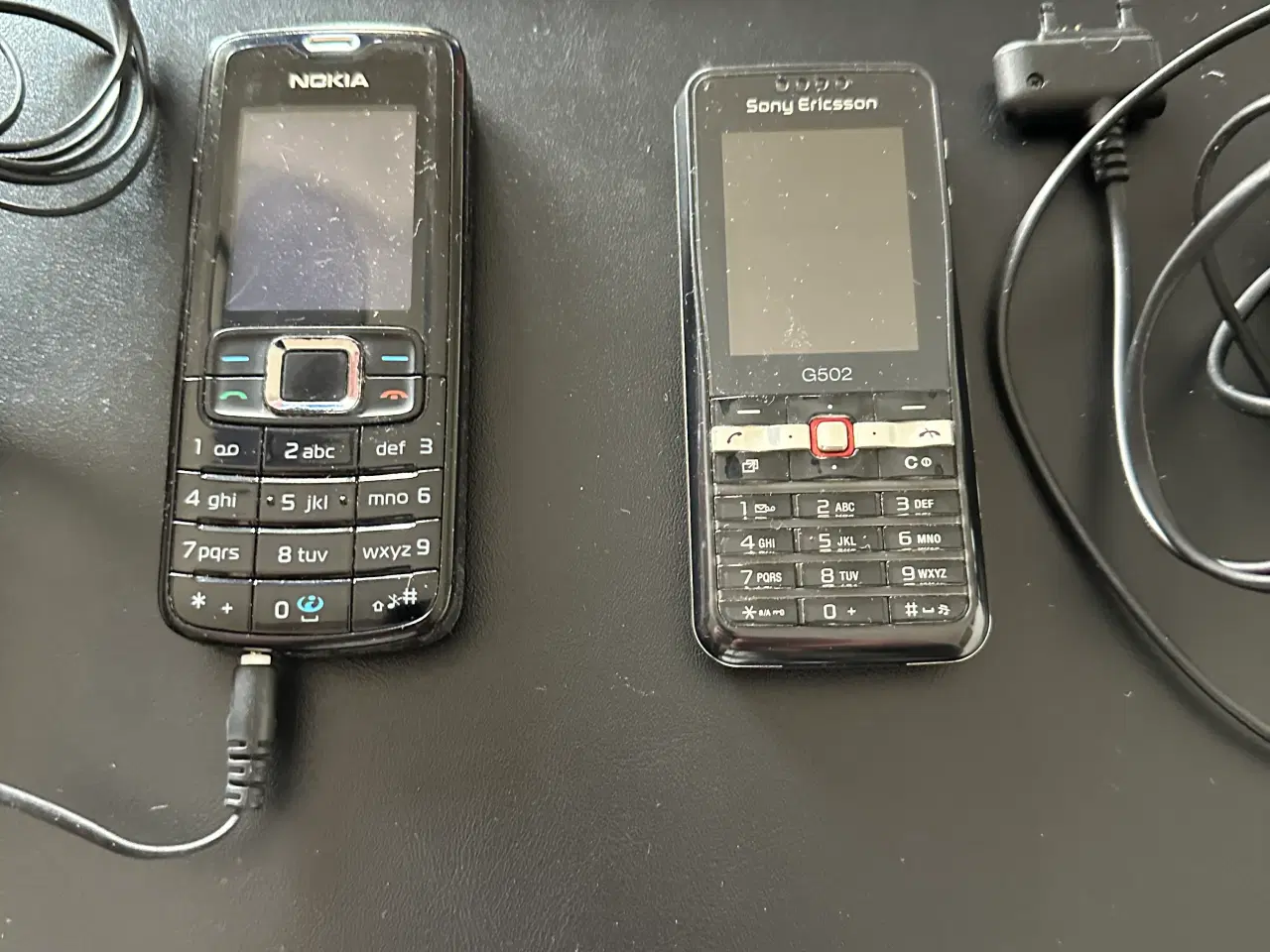 Billede 1 - Gl. Nokia og Sony Ericssons tlf.