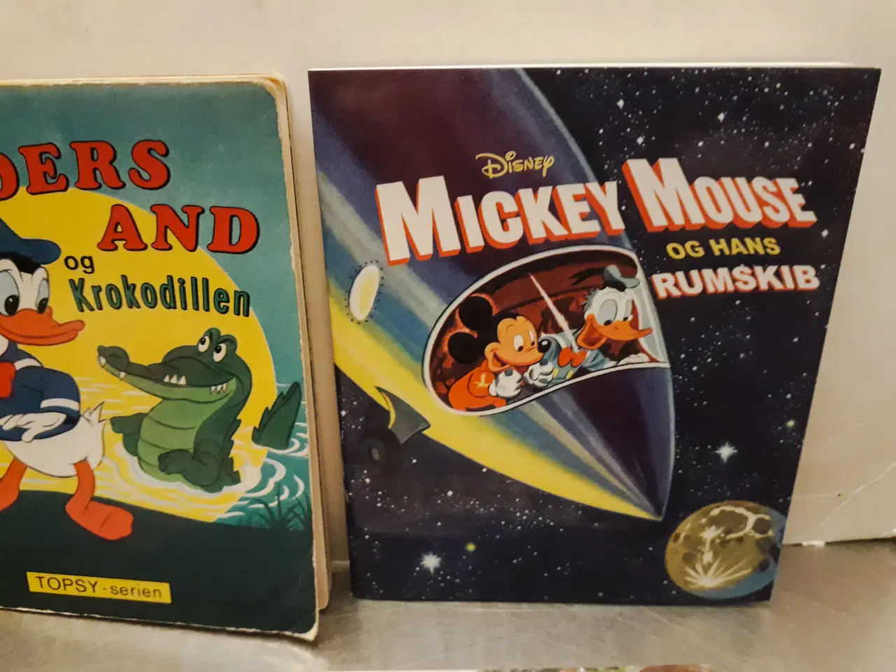 Billede 3 - 9 Disney Bøger, 2 Julekort