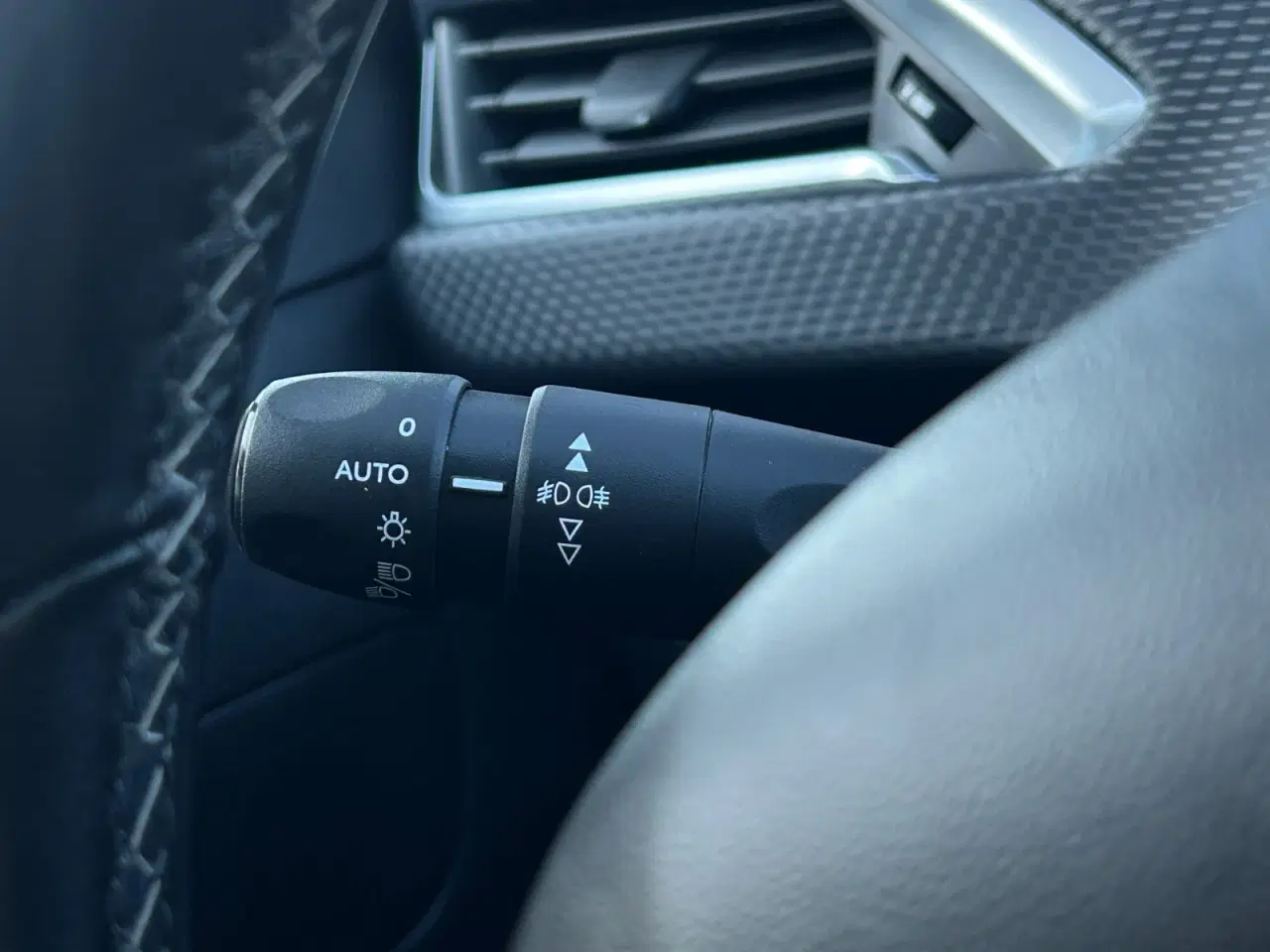 Billede 12 - Peugeot 208 1,5 BlueHDi 100 Allure Sky