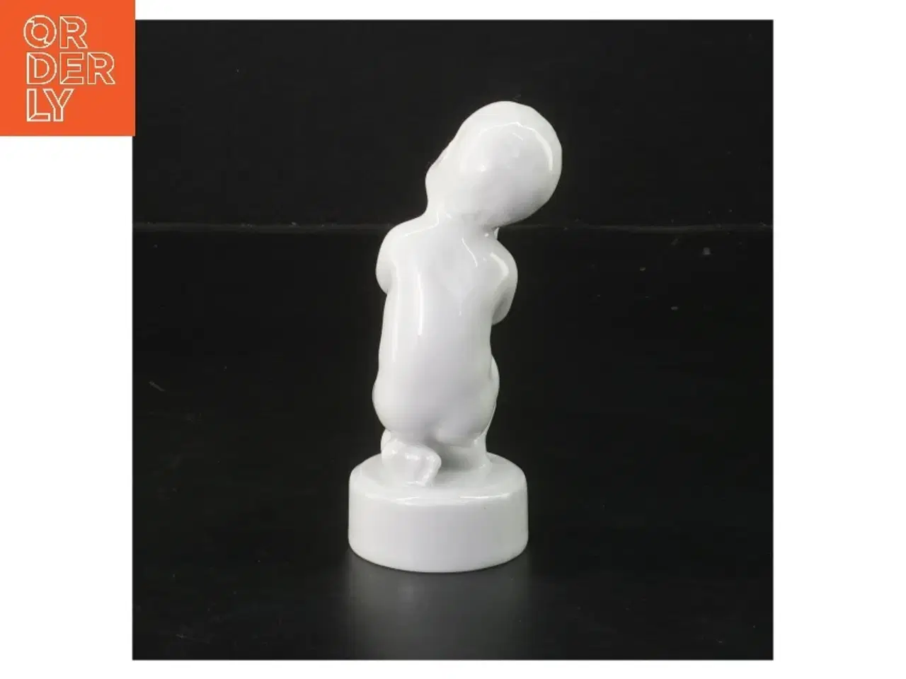 Billede 2 - Porcelænsfigur af barn fra Royal Copenhagen (str. 12 cm)