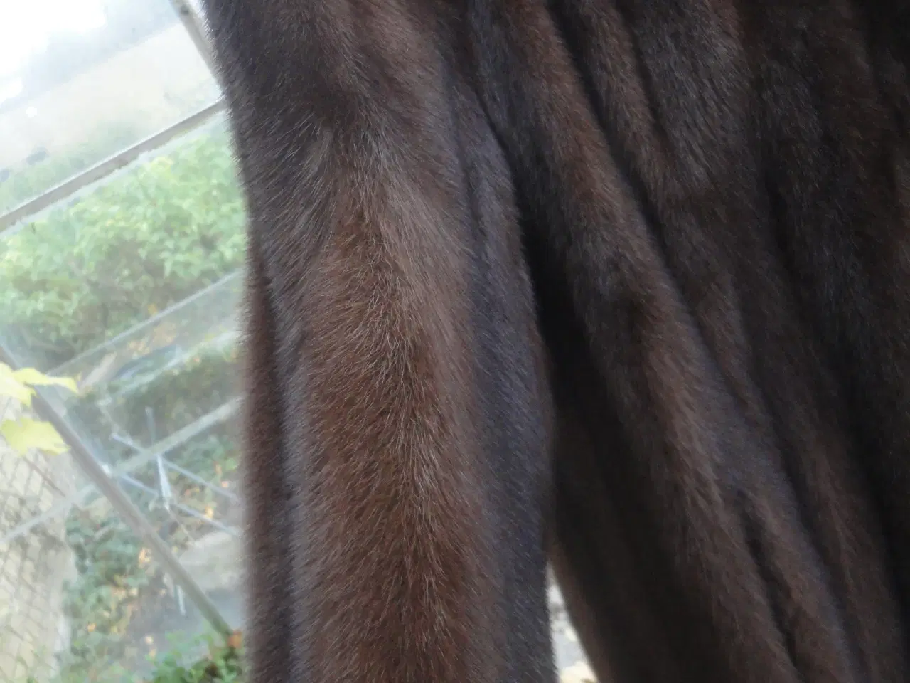 Billede 3 - Smuk, varm minkpels