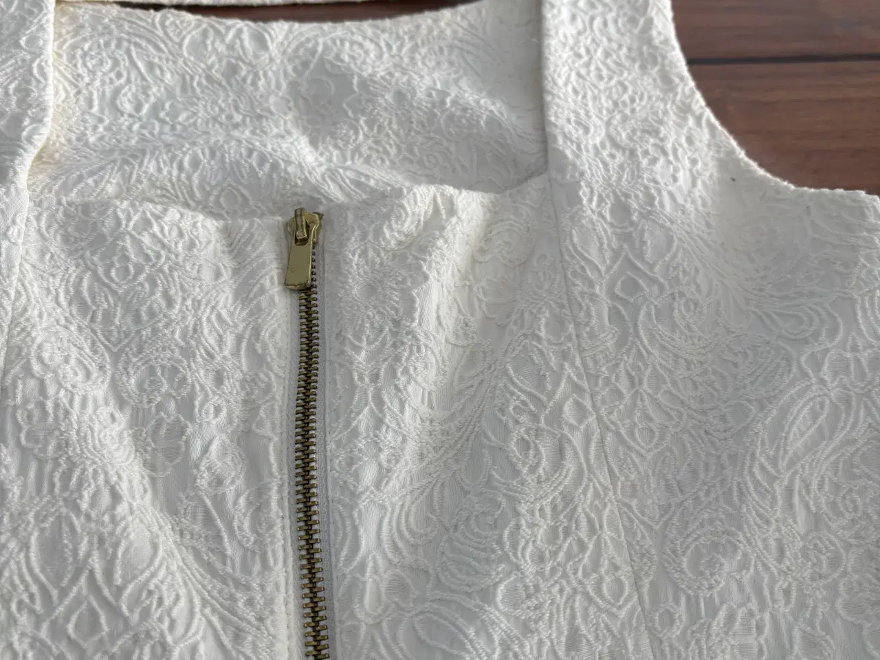 Billede 5 - Hvid kjole str 38(brugt 1gang)