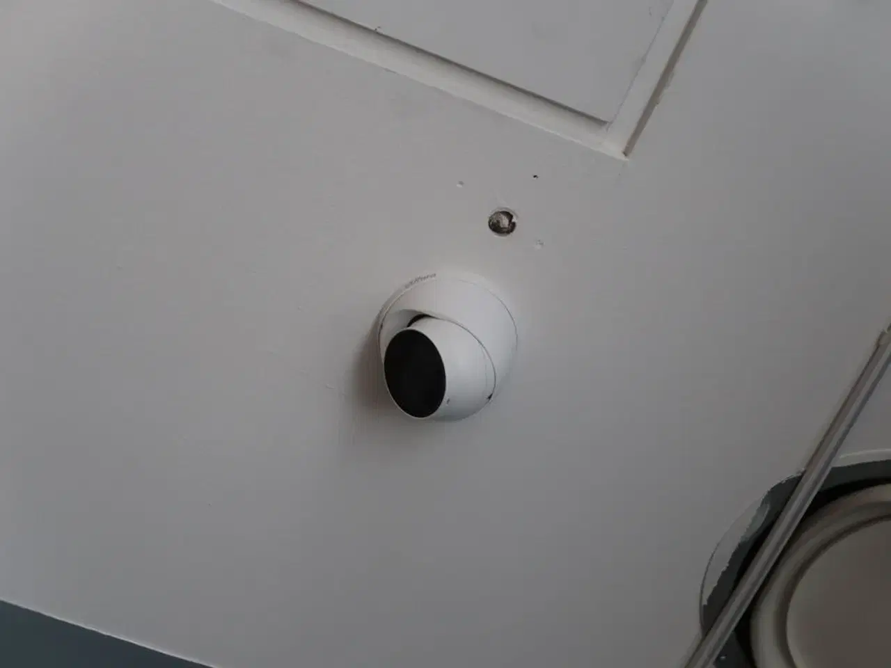 Billede 3 - Alhua skærm + 6 stk. Overvågningskameraer