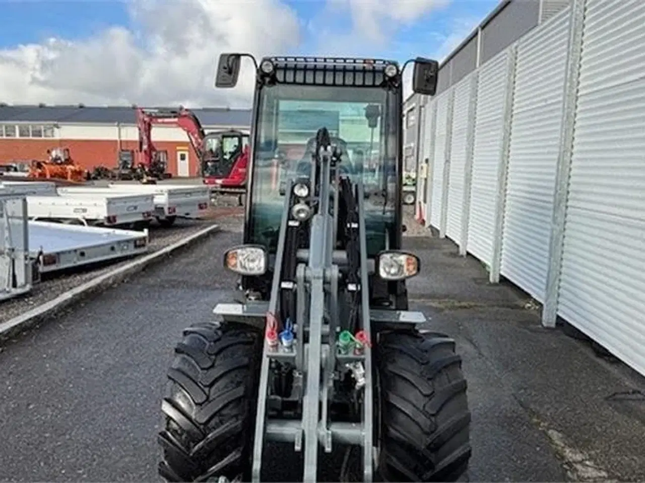 Billede 2 - GiANT v452HD står som ny kun 250 timer