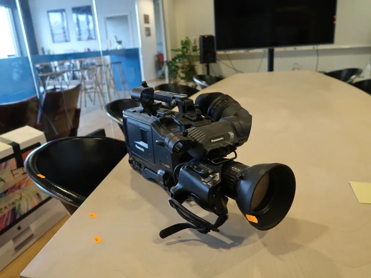 Billede 2 - Videokamera PANASONIC AJ-D410AE