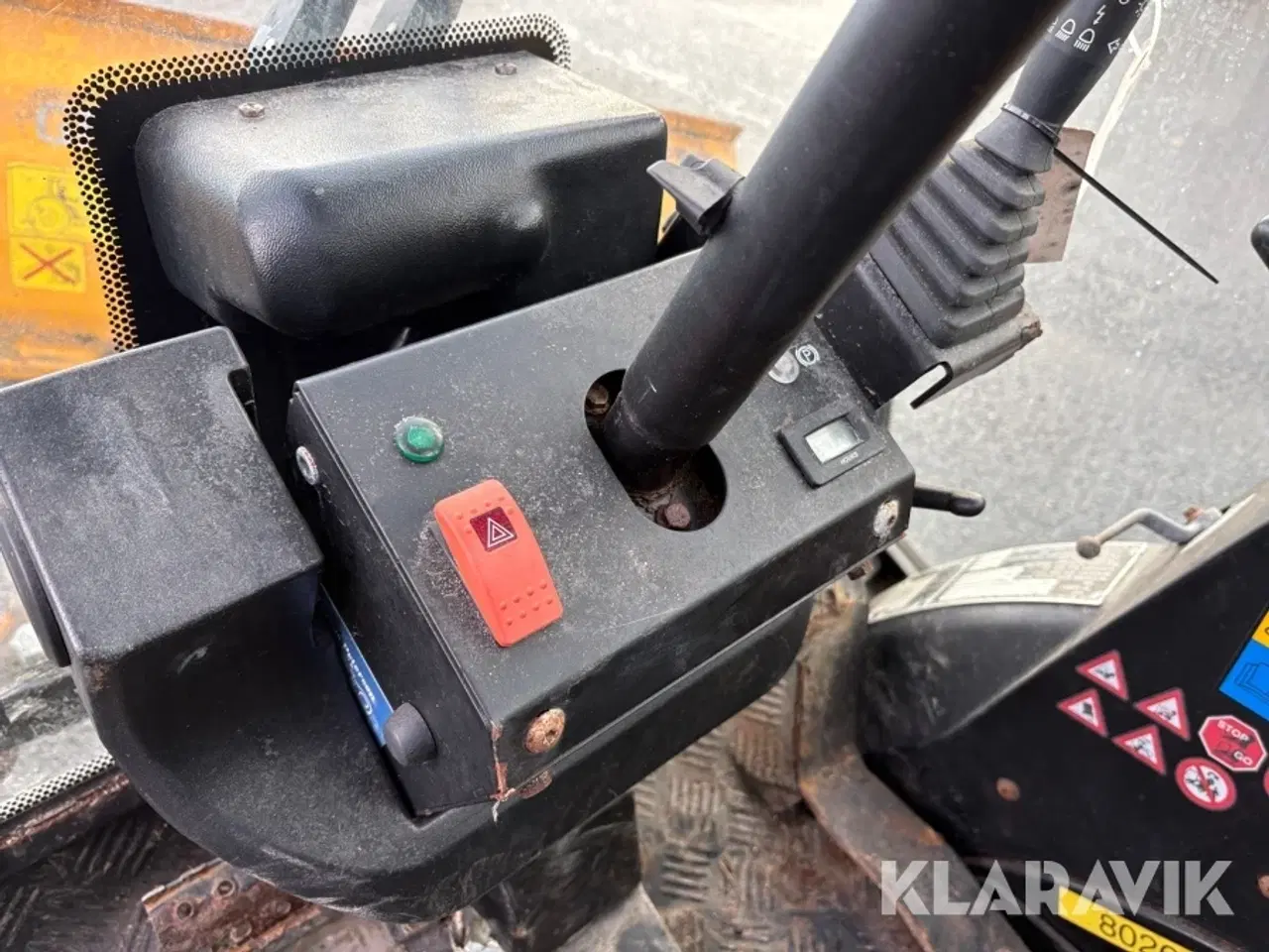 Billede 12 - Redskabsbærer Kärcher MIC C