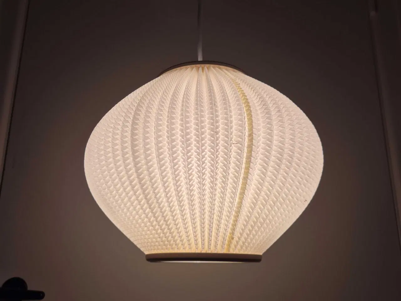 Billede 9 - To smukke Pearl Shade i hvid