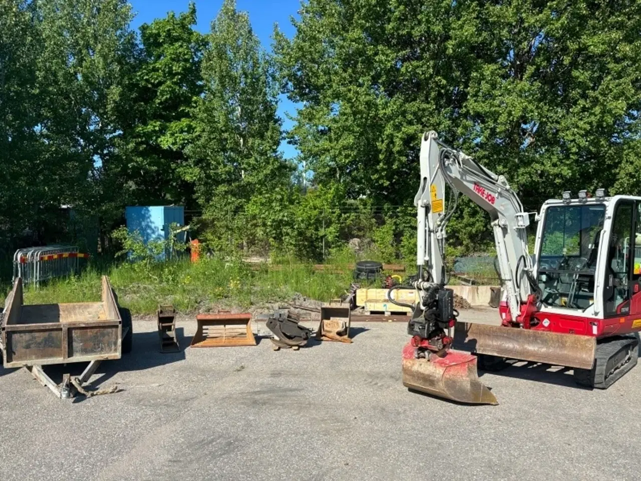 Billede 1 - Takeuchi TB240 gravemaskine med 8 redskaber