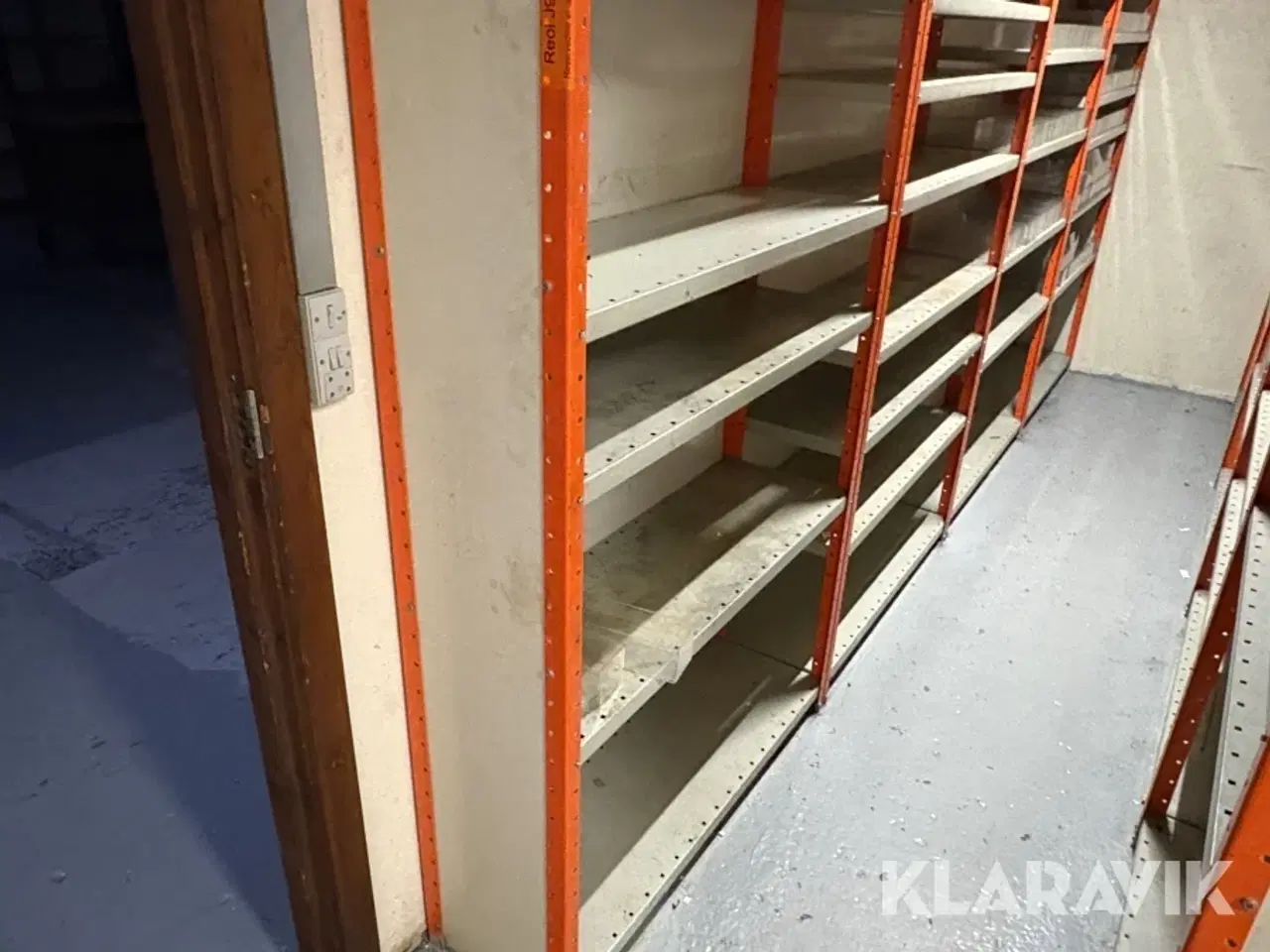 Billede 4 - Værkstedsreoler 23 sektioner +skab