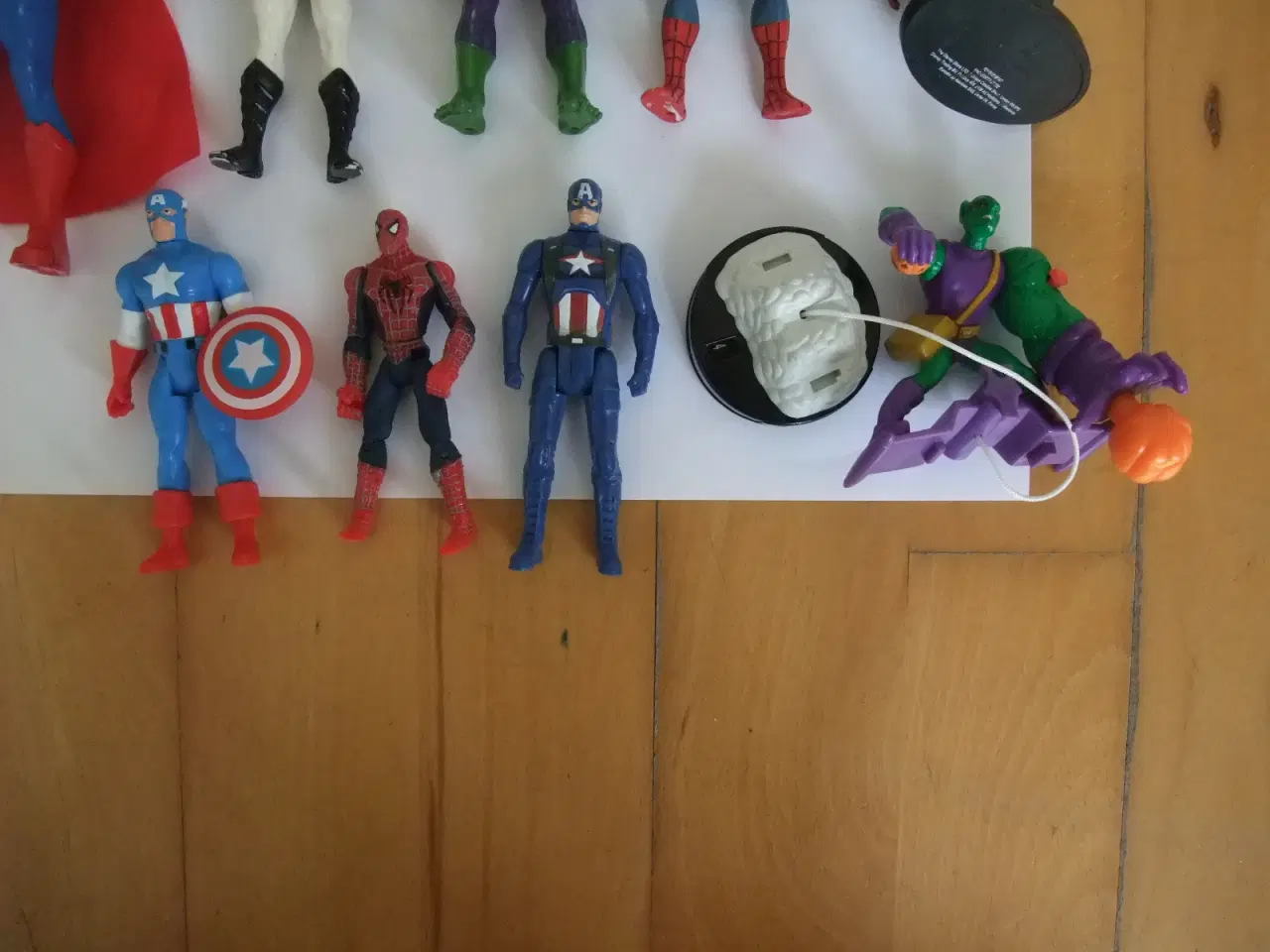 Billede 4 - Superhelte Figurer
