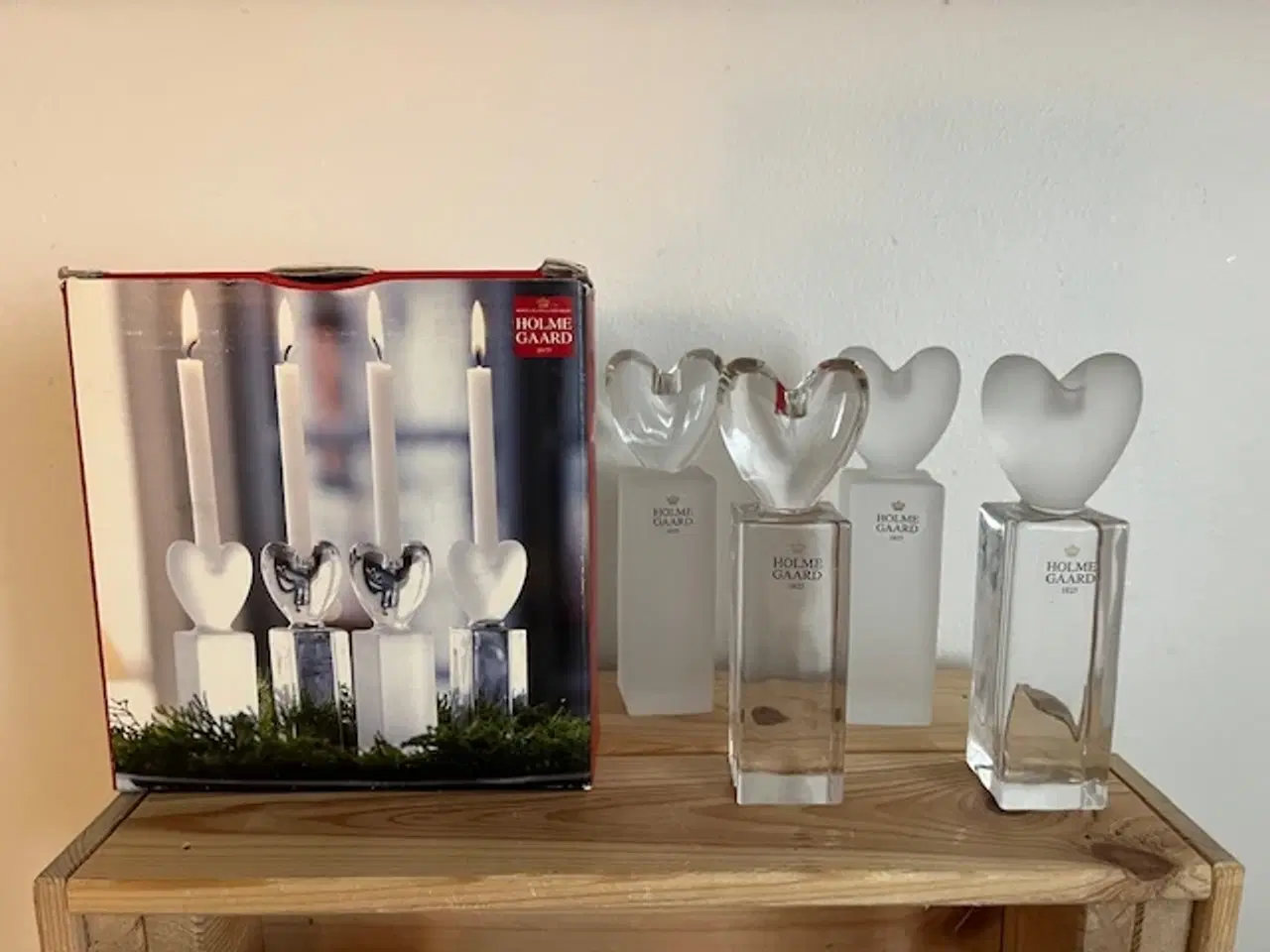 Billede 1 - 4 Smukke Holmegaard "Heart" hjertestager