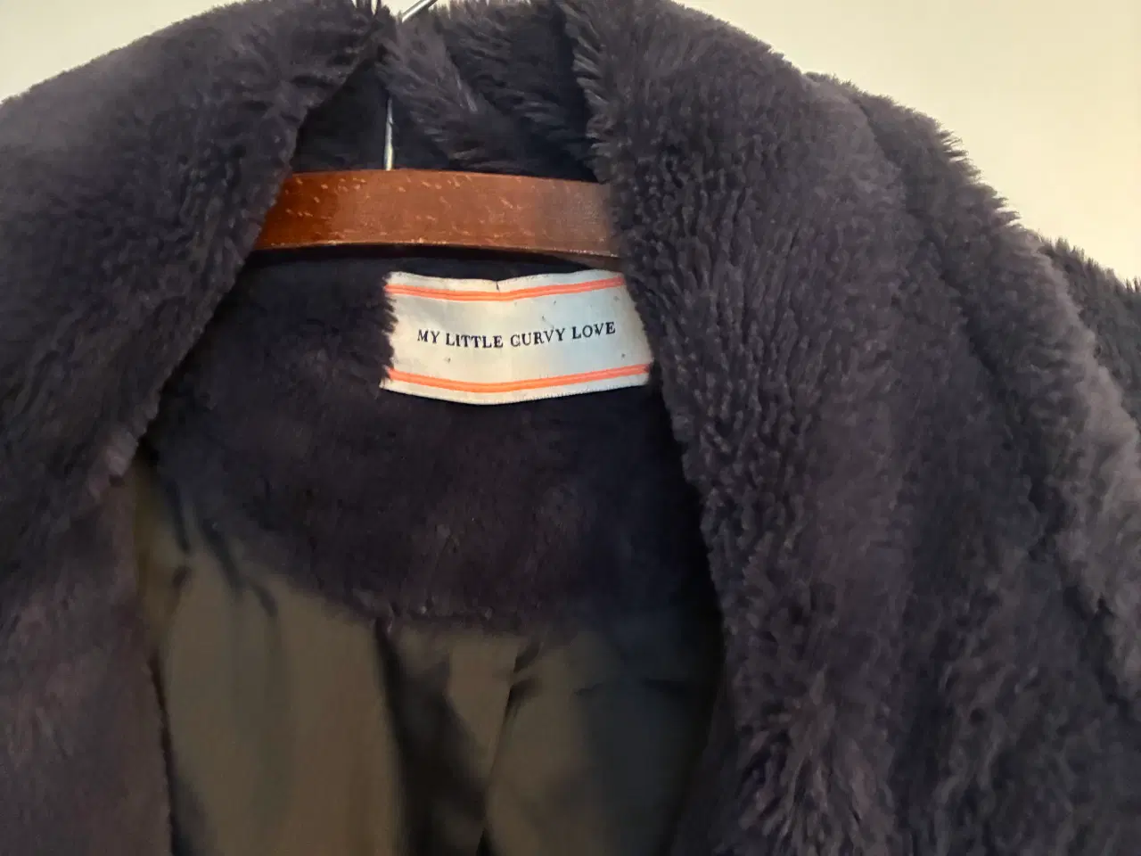 Billede 3 - Flot plys frakke