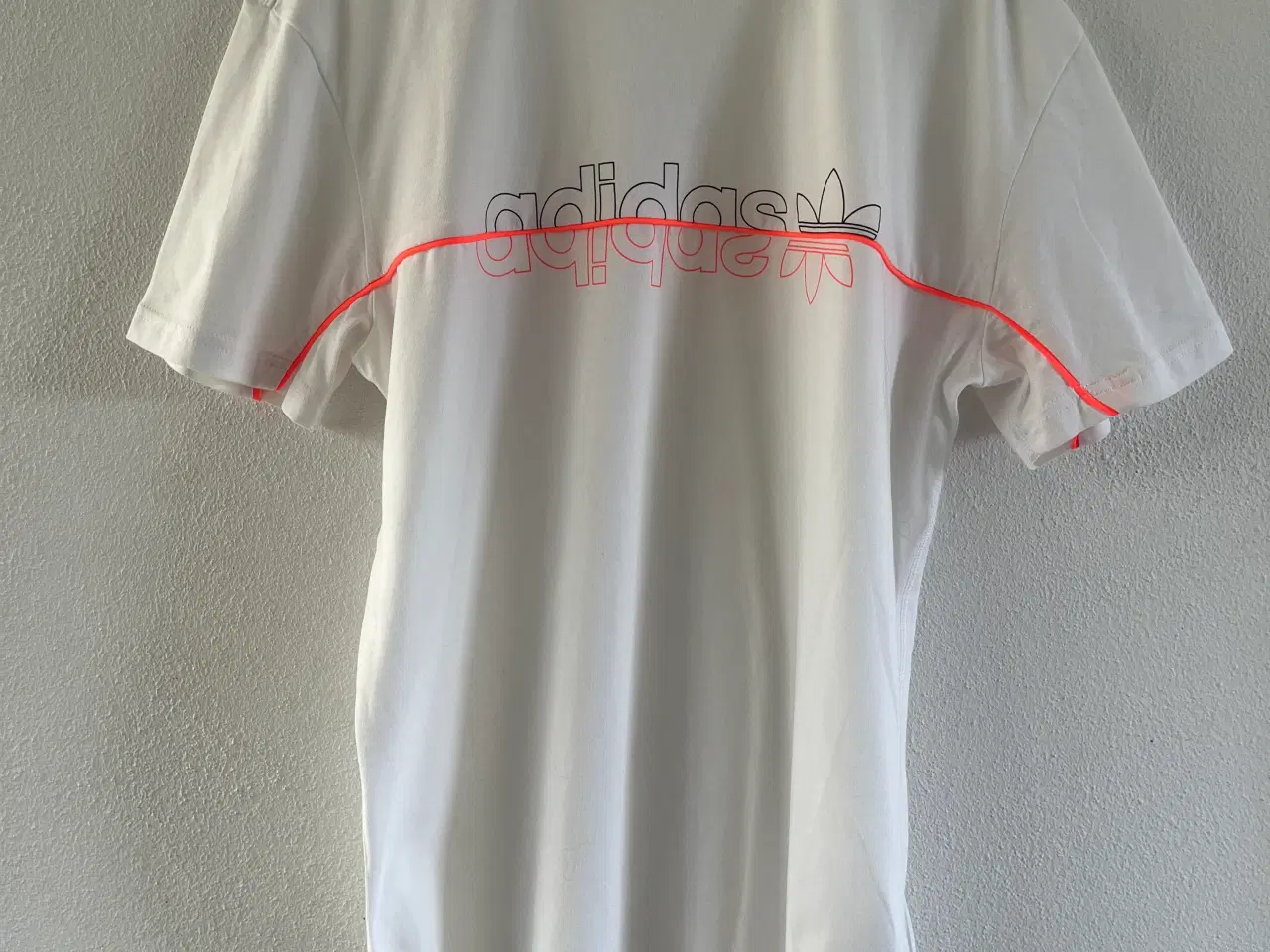 Billede 1 - T-shirt str.176
