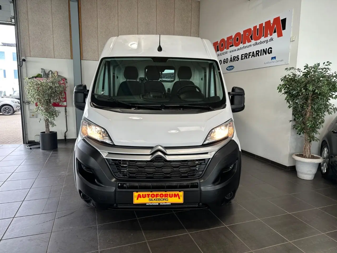 Billede 2 - Citroën Jumper 33 2,2 BlueHDi 140 L2H2 FlexLine