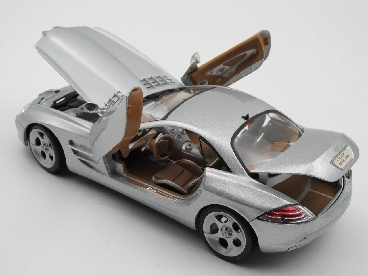 Billede 4 - 1999 Mercedes SLR Vision 1:18  