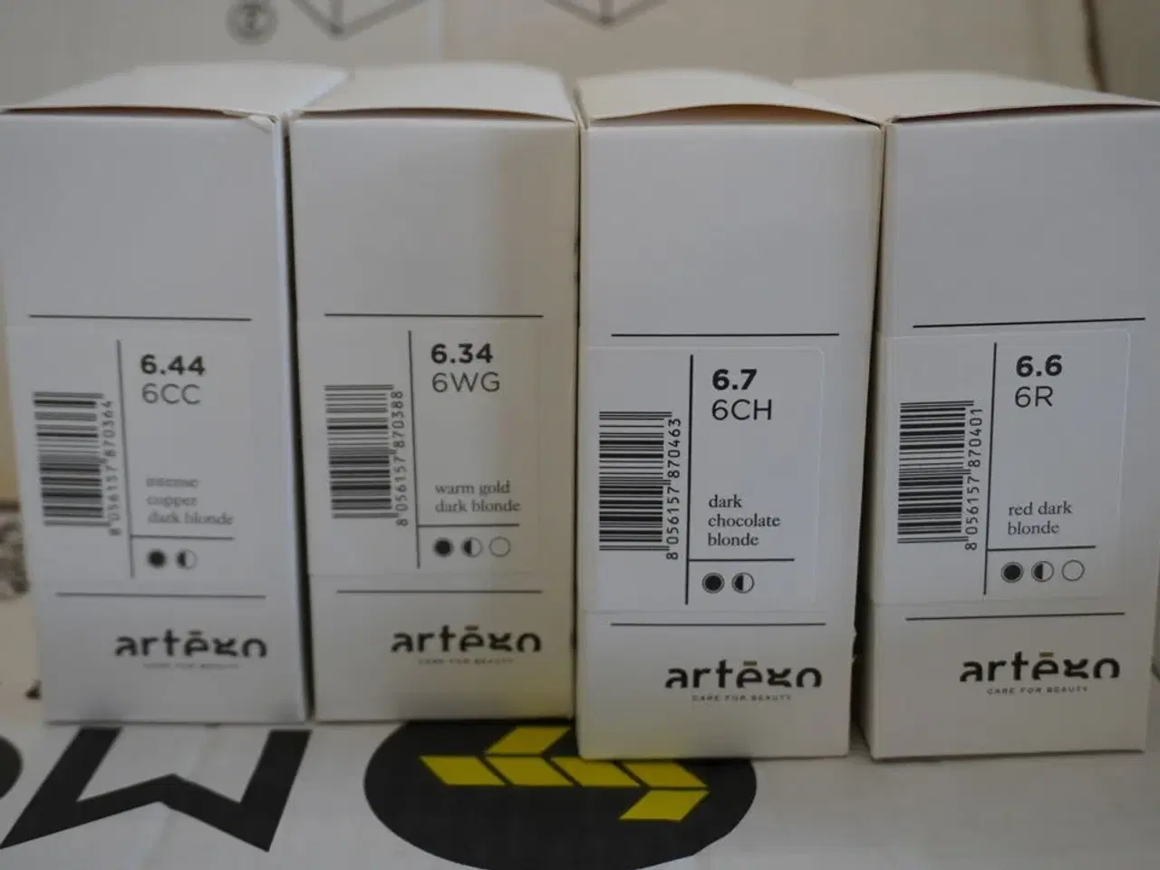 Billede 2 - Kasse med hårfarve, Artego BeautyFusion 100ml