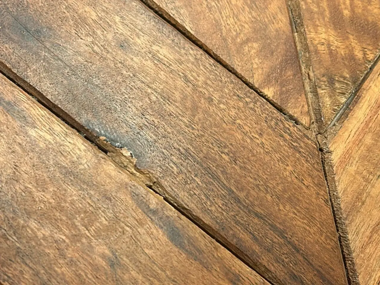 Billede 8 - Flot massivt spisebord