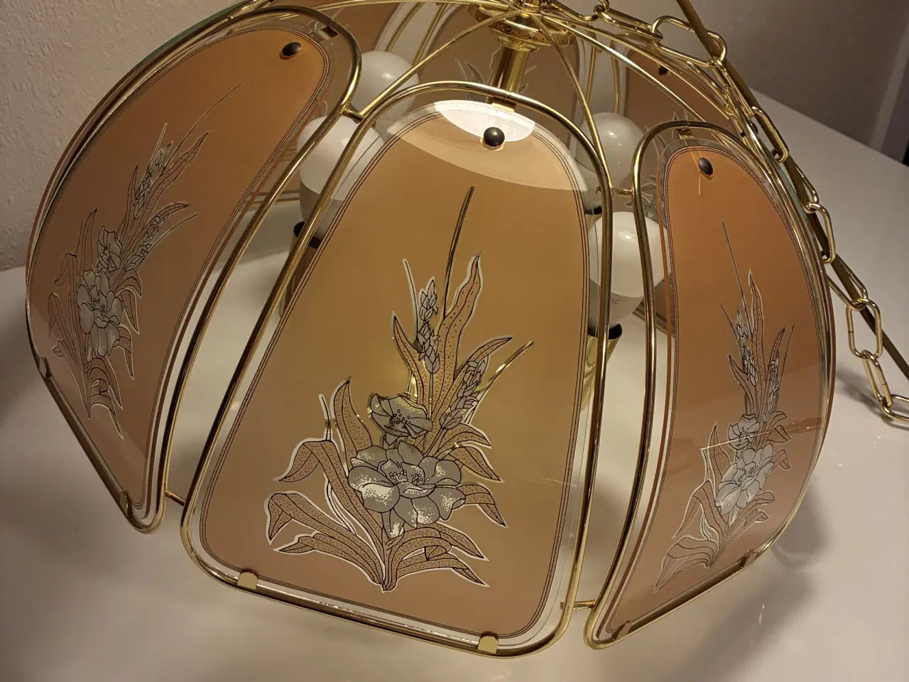 Billede 4 - Vintage loftlampe røgfarvet glas med motiver