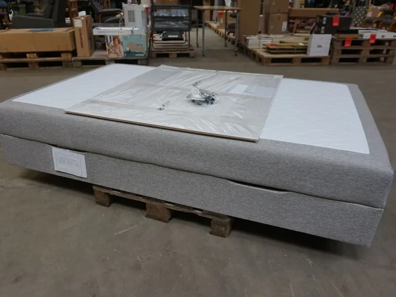 Billede 3 - Nordisk fjer B90 seng med opbevaring 120x200 cm Lysegrå