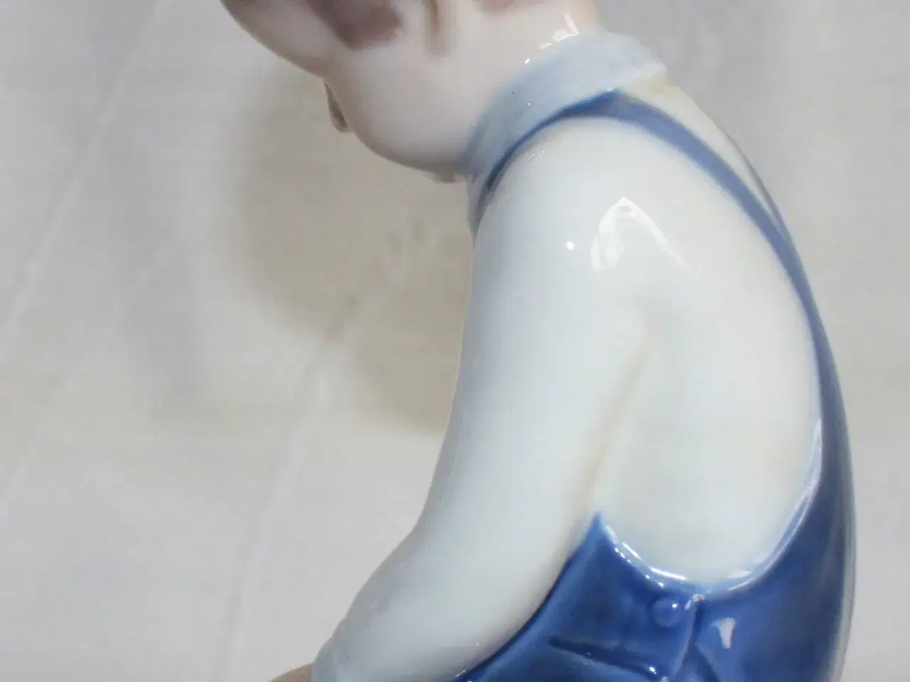 Billede 4 - Porcelænsfigur, "Dreng med spand" fra B&G