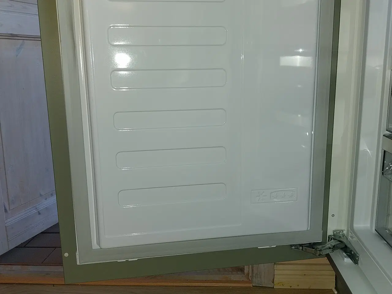 Billede 6 - Fuldt integrerbart Køle/Fryseskab