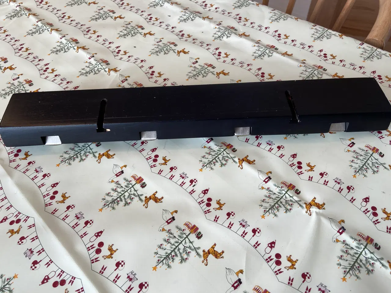 Billede 7 - Knagerække i sort med børstet stål