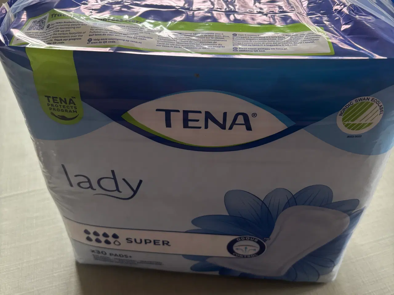 Billede 4 - Tena lady super / 30 stk i en pakke . 