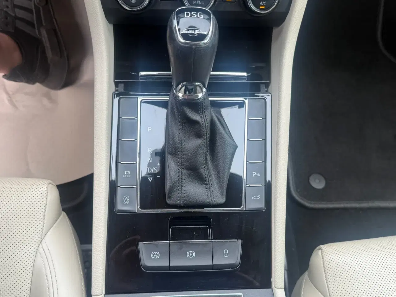 Billede 17 - Skoda Superb 2,0 TDi 150 Laurin & Klement Combi DSG