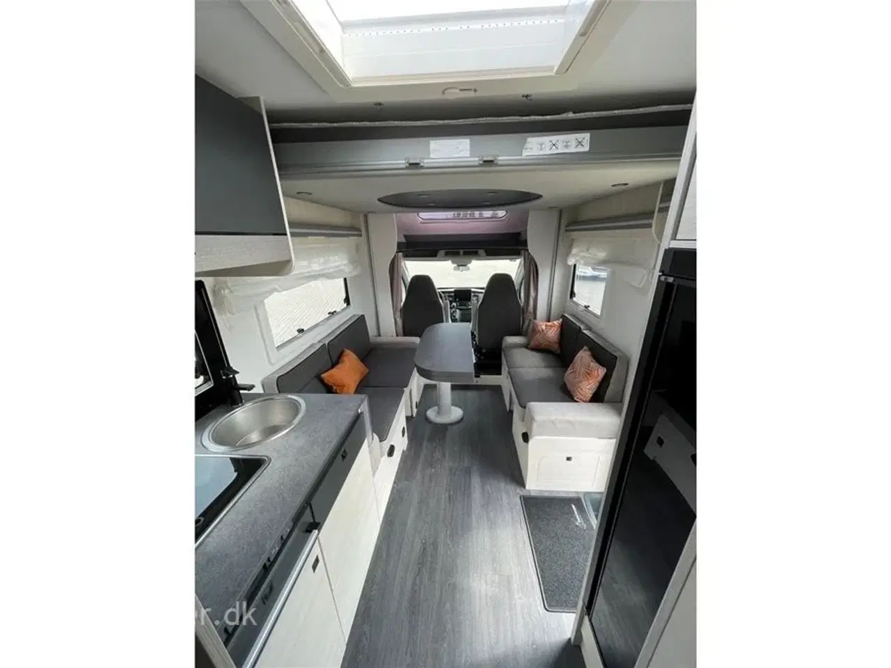 Billede 5 - 2023 - Chausson Titanium 720 ULTIMATE   2023 model, køjer samt stor dobbelt sænkeseng, 5prs. Smart-lounge, 170Hk - Automatgear