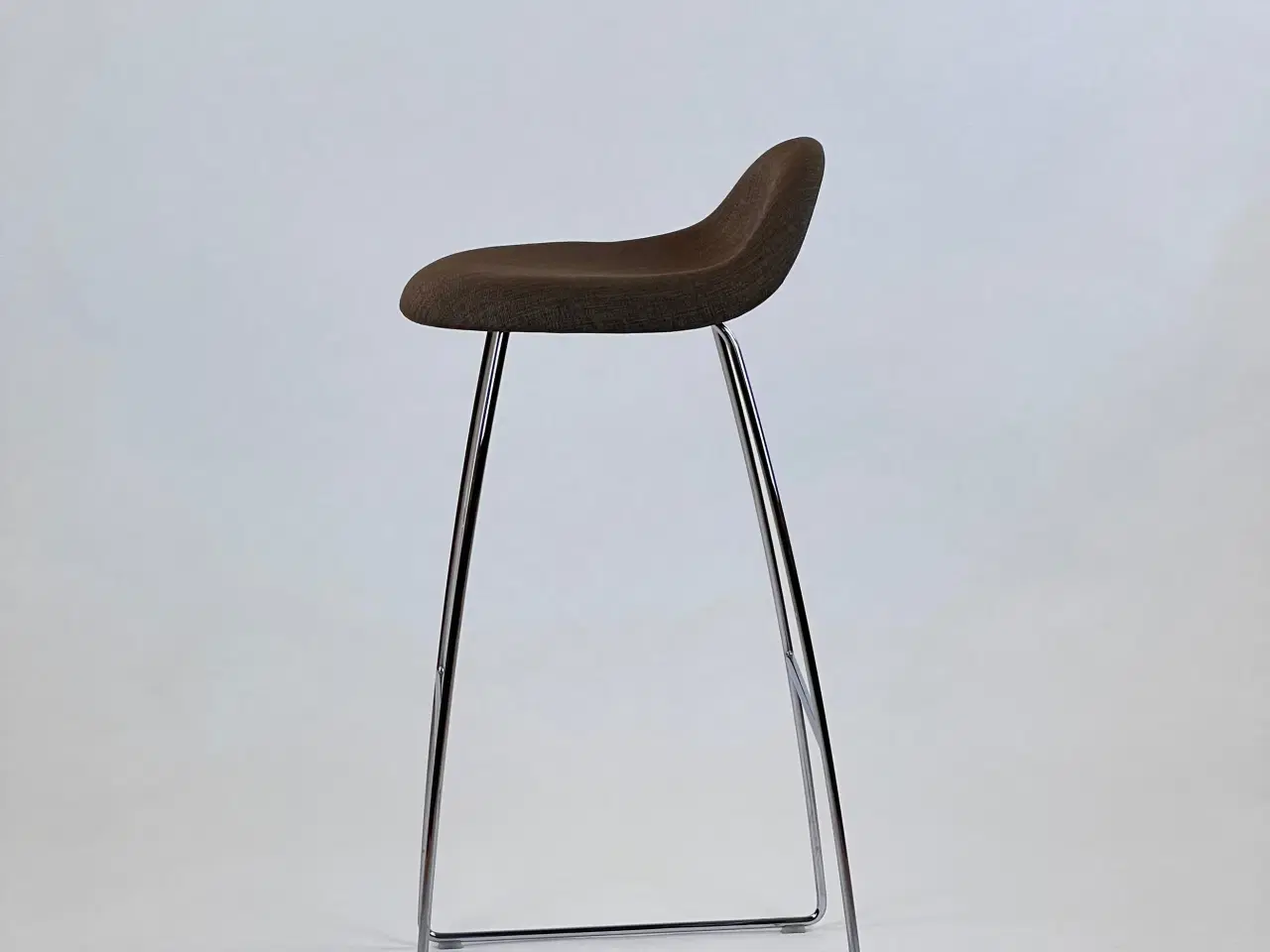 Billede 5 - GUBI | 33 Barstol - Sledge Base - Nypolstret