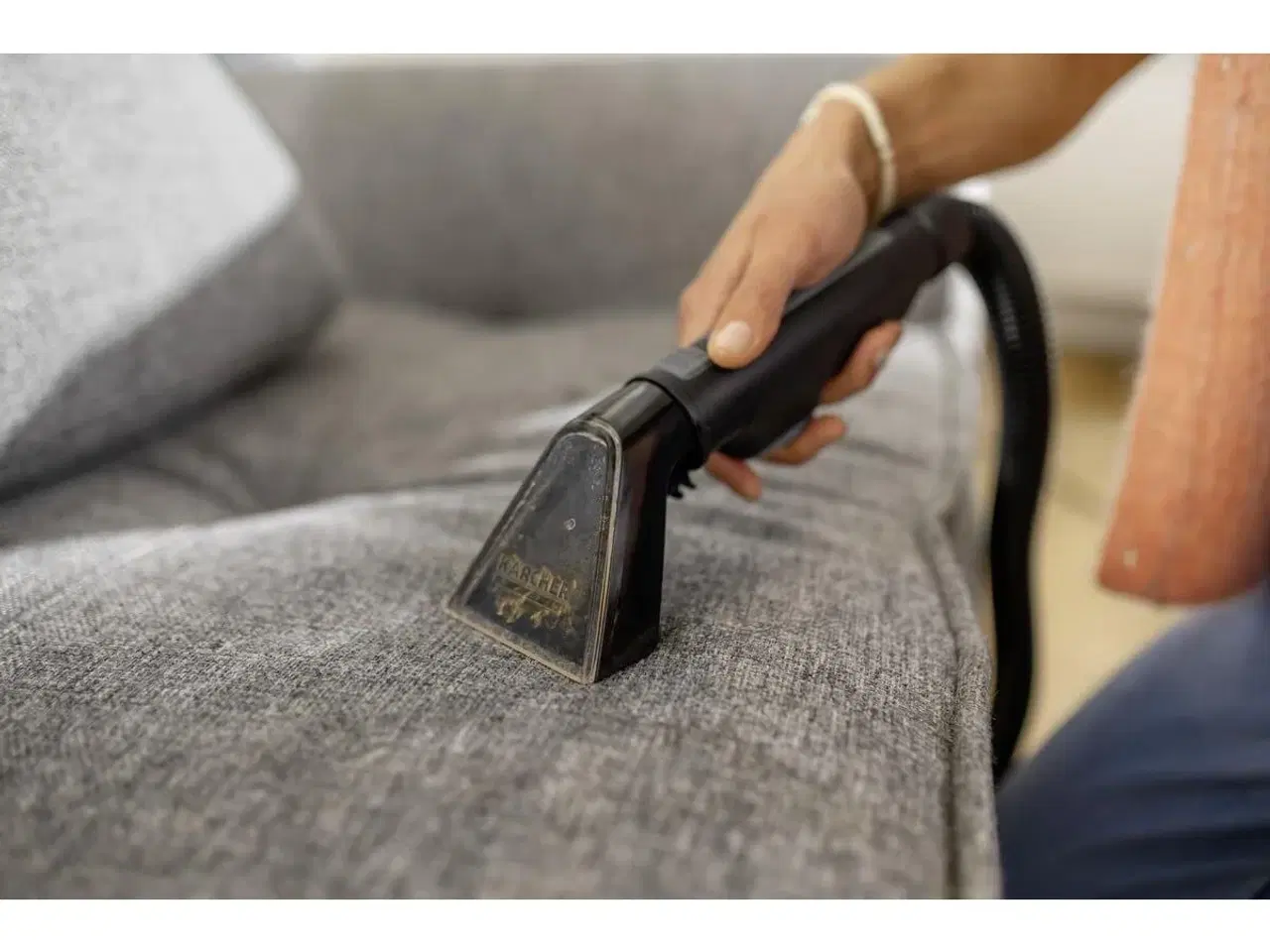 Billede 2 - Støvsuger til møbler og pletter Kärcher SE2 SPOT - gul, 1200 W