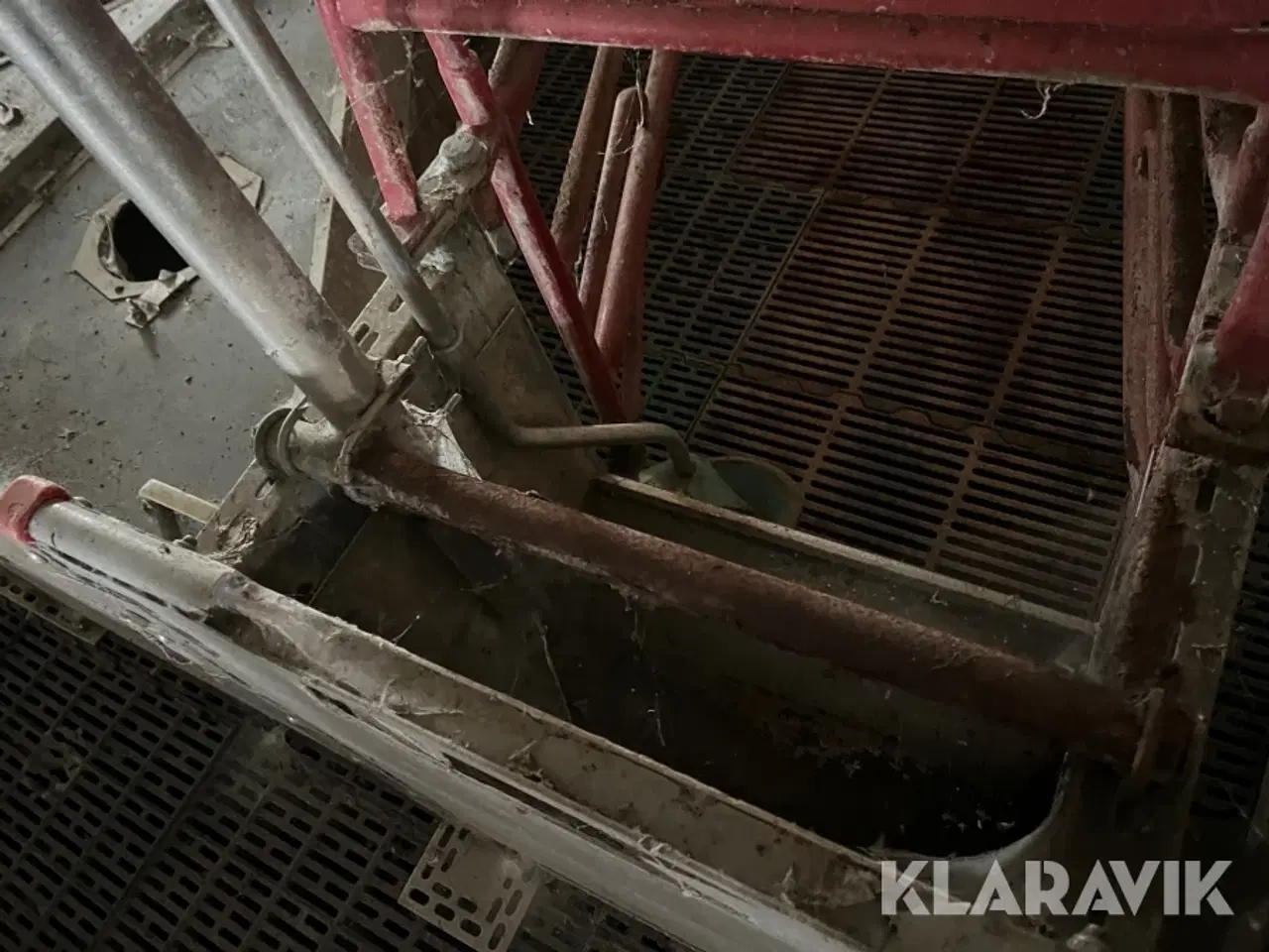 Billede 10 - Grisse stald