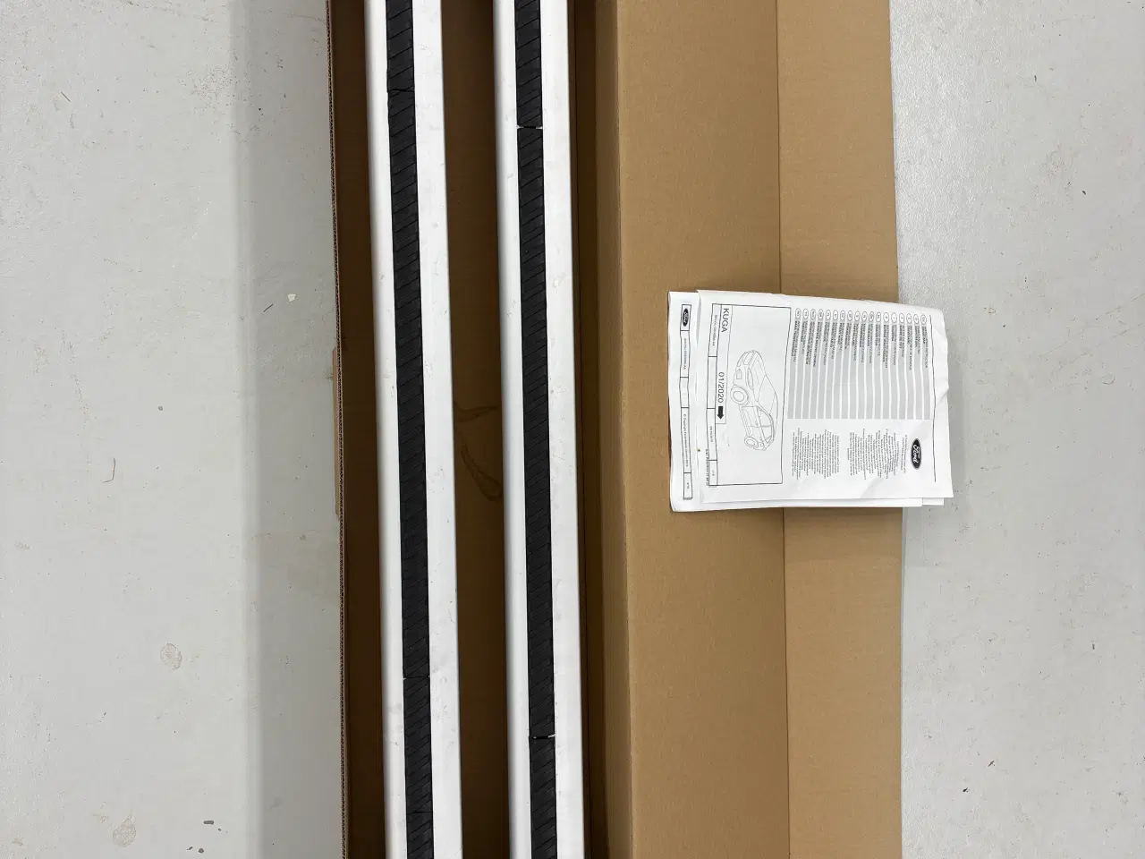 Billede 1 - Tagbøjler til Ford Kuga 2020 - 2024