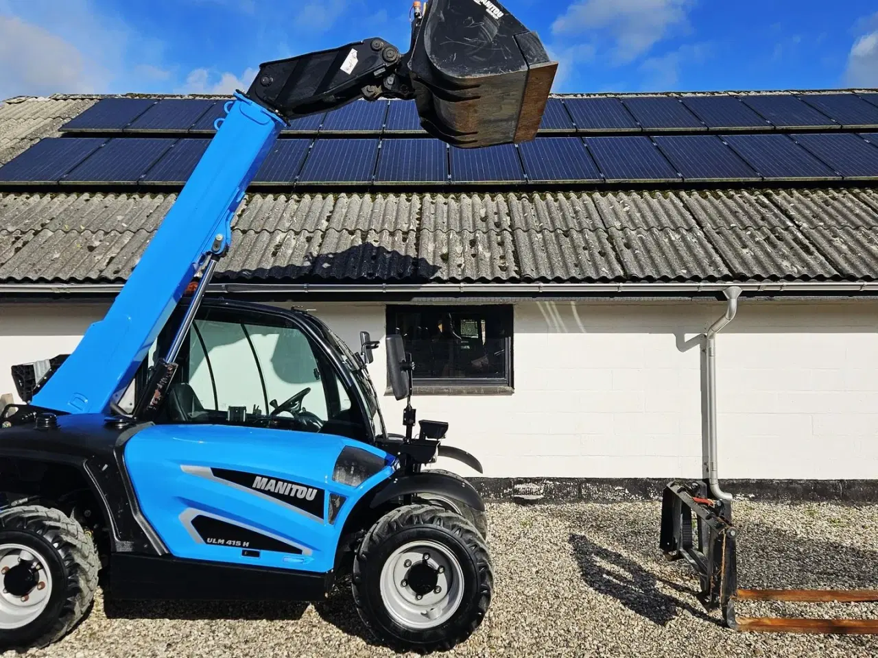 Billede 2 - Manitou ULM 415 H / som ny / inkl. redskaber / kan køres på trailer