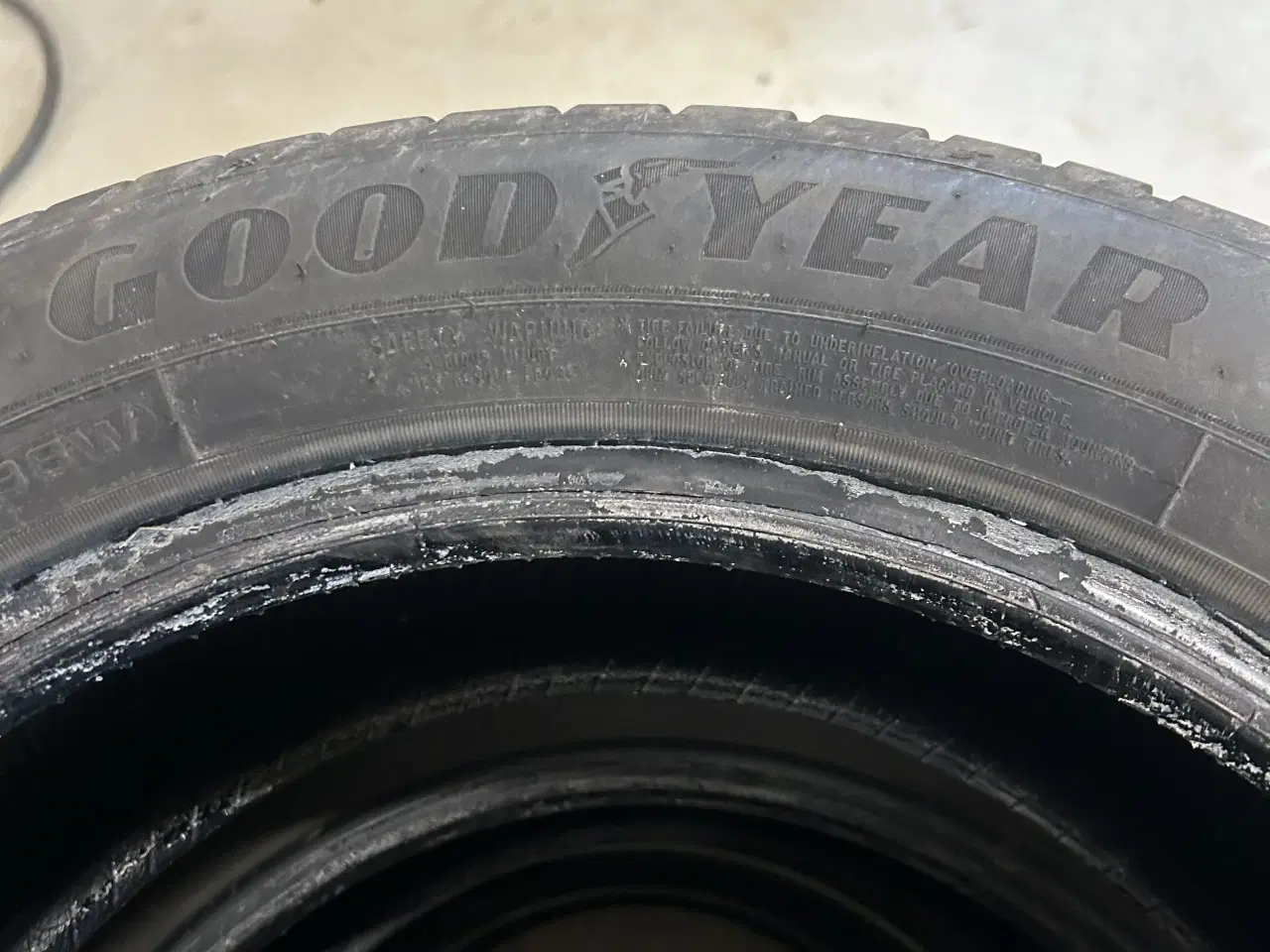 Billede 3 - 215/55/17 helårs dæk 