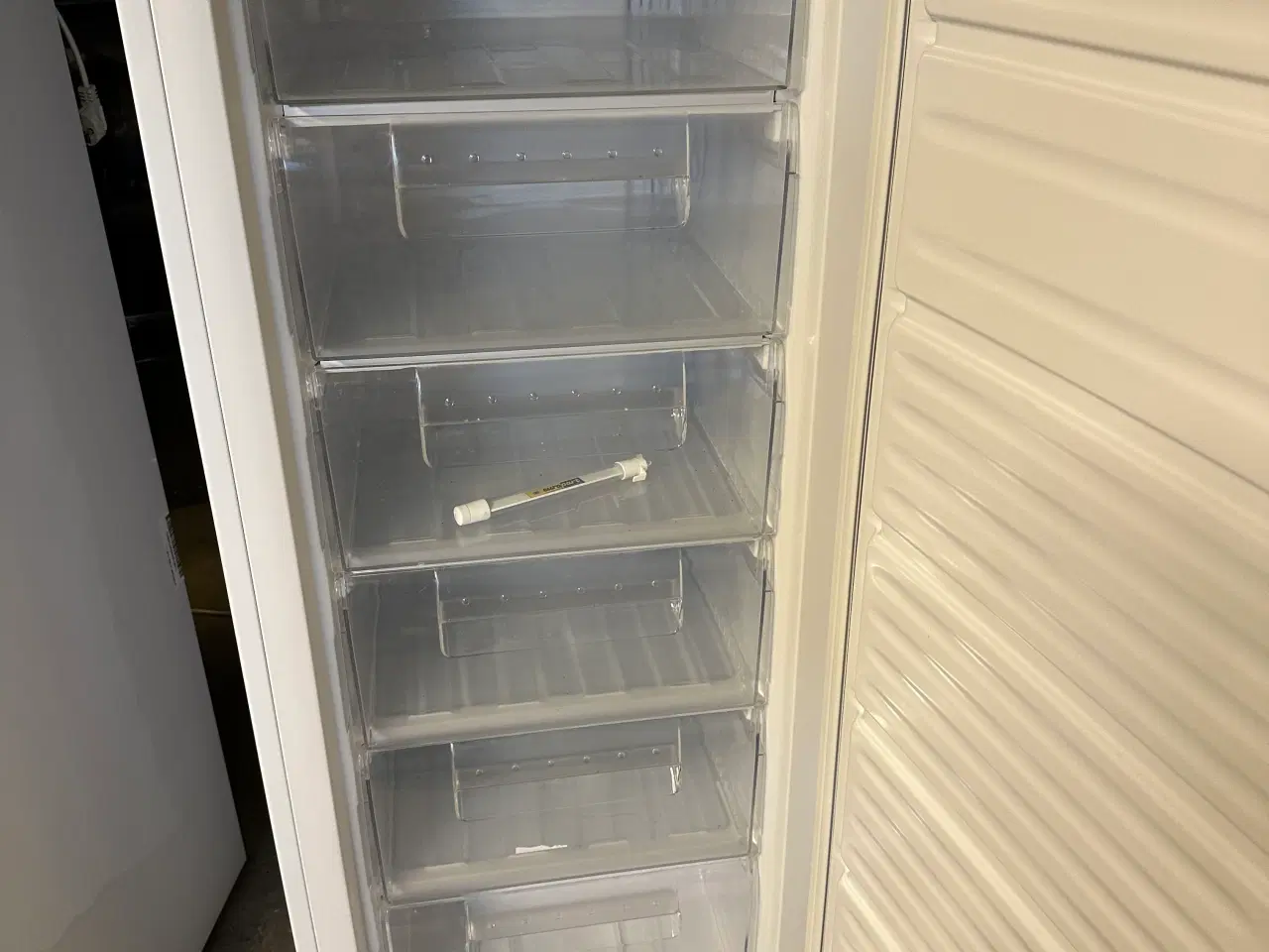 Billede 1 - Skabsfryser