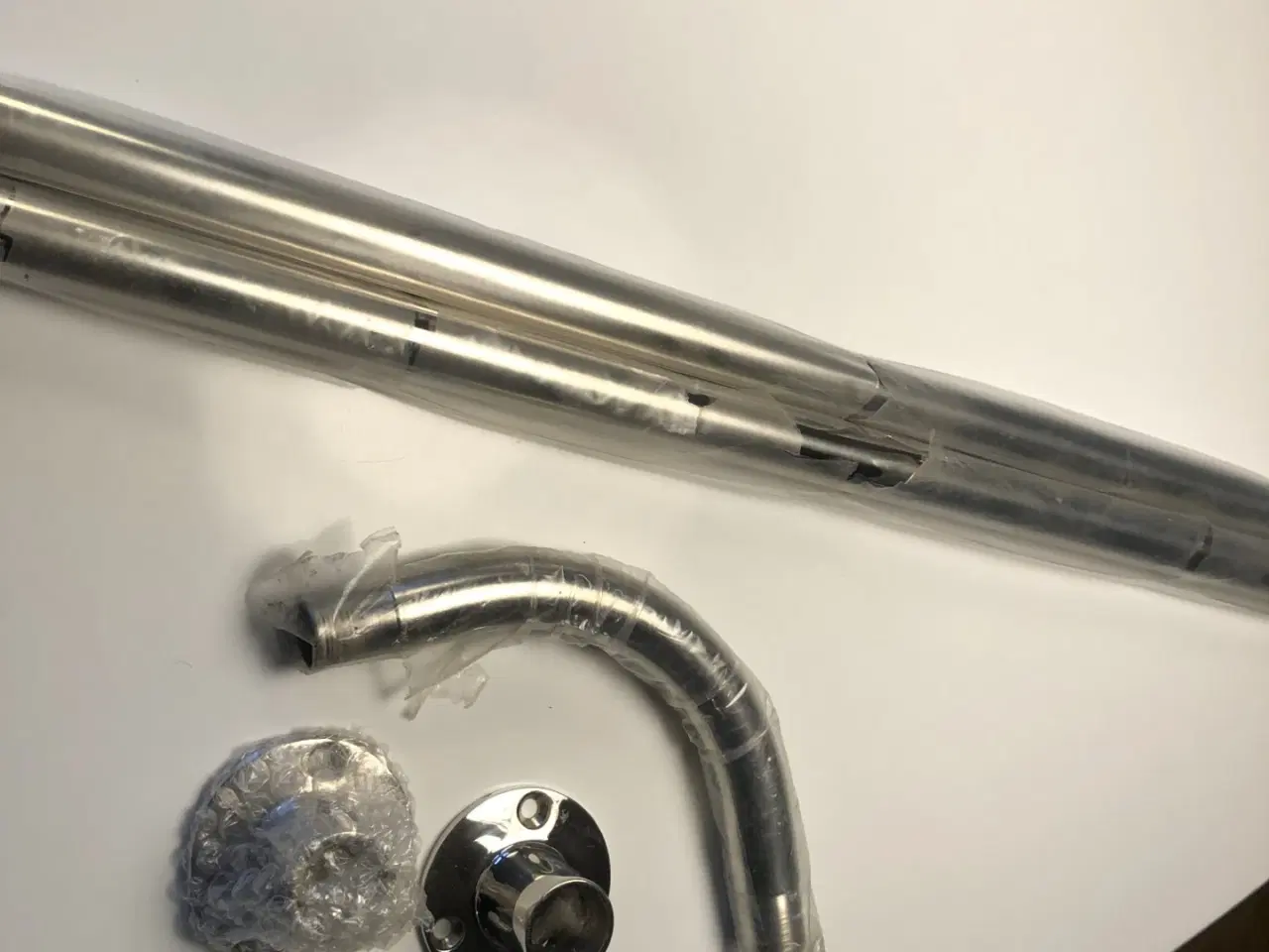 Billede 1 - Vinkelstang rustfri stål til bruseforhæng