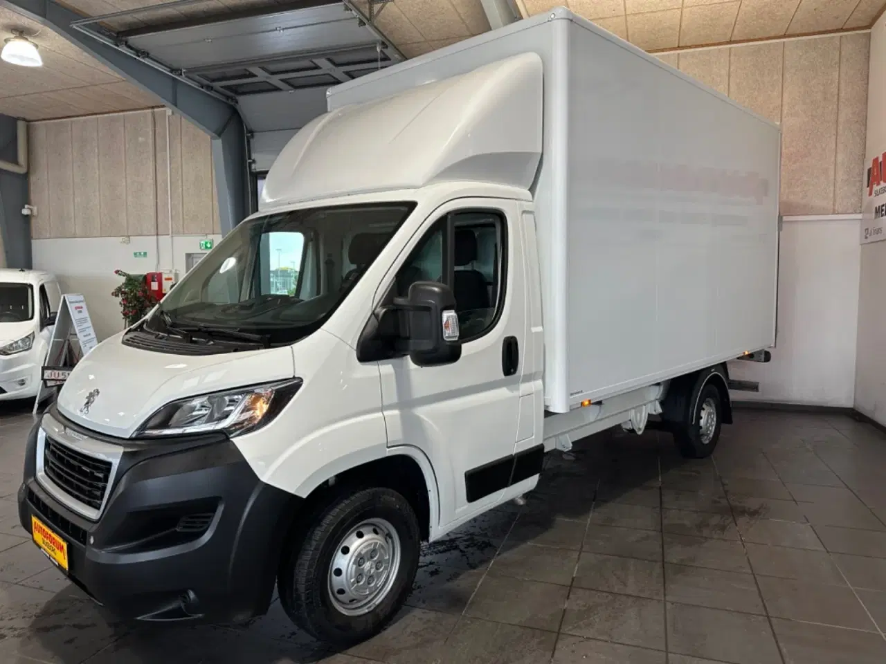 Billede 3 - Peugeot Boxer 335 2,2 BlueHDi 140 L3 Plus Alukasse m/lift