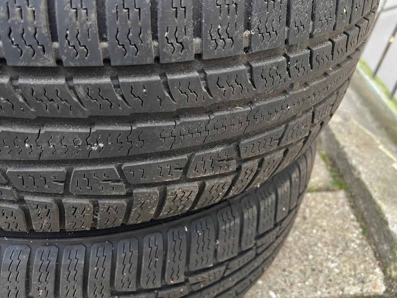 Billede 3 - Nokian vinterdæk 225/60 R16