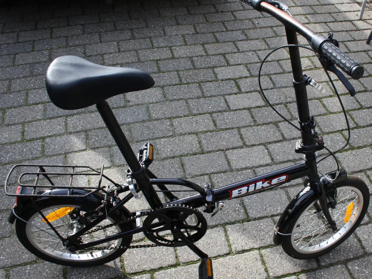 Billede 1 - foldecykel lige til at smide i autocamp.el.bil