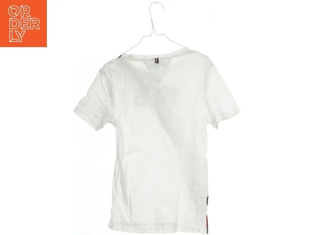 Billede 2 - T-Shirt med 1985 grafik fra Tommy Hilfiger (str. 152)