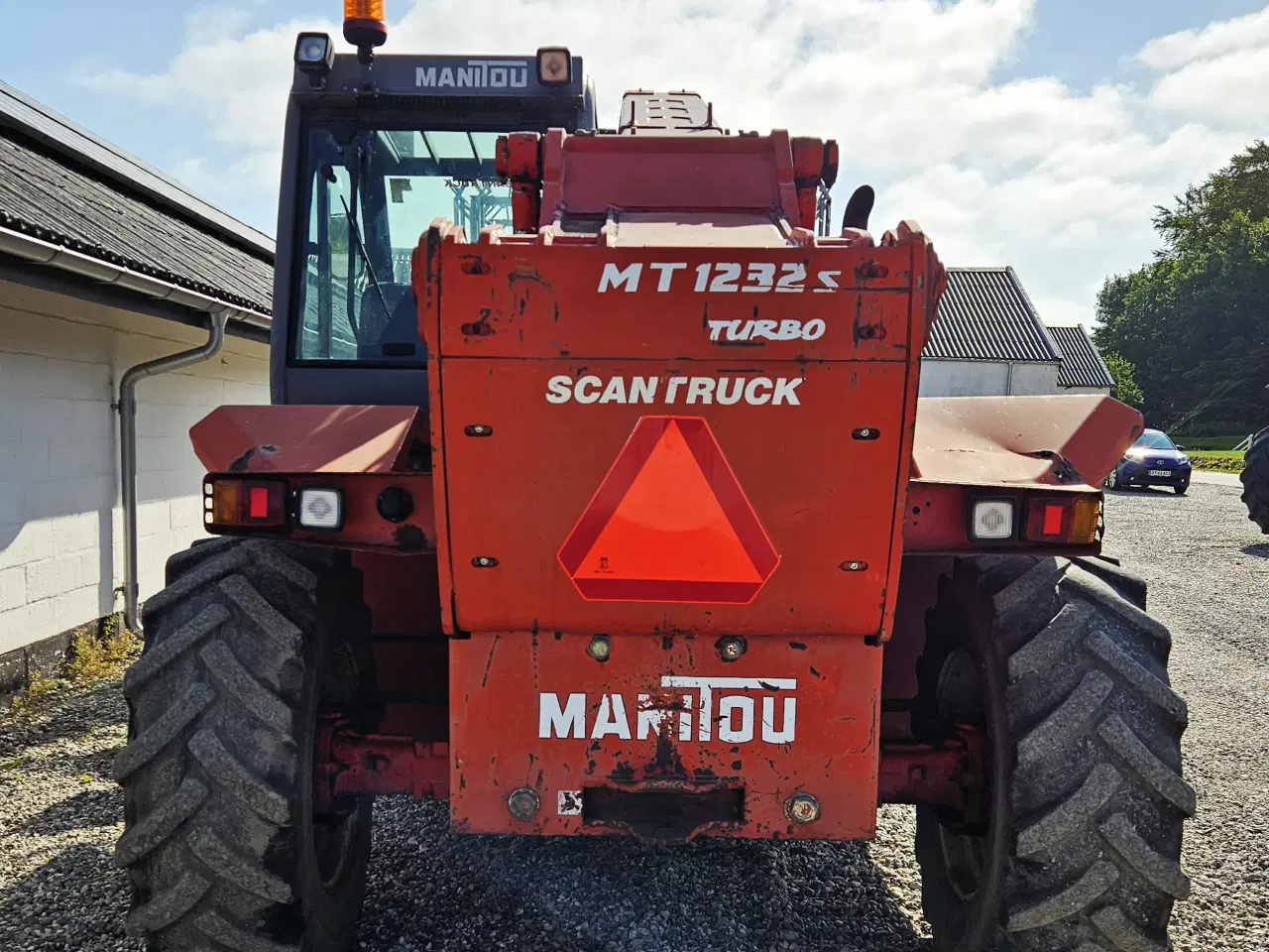 Billede 5 - Manitou 1232 ST / med 4 stk tilbehør / 8600 timer